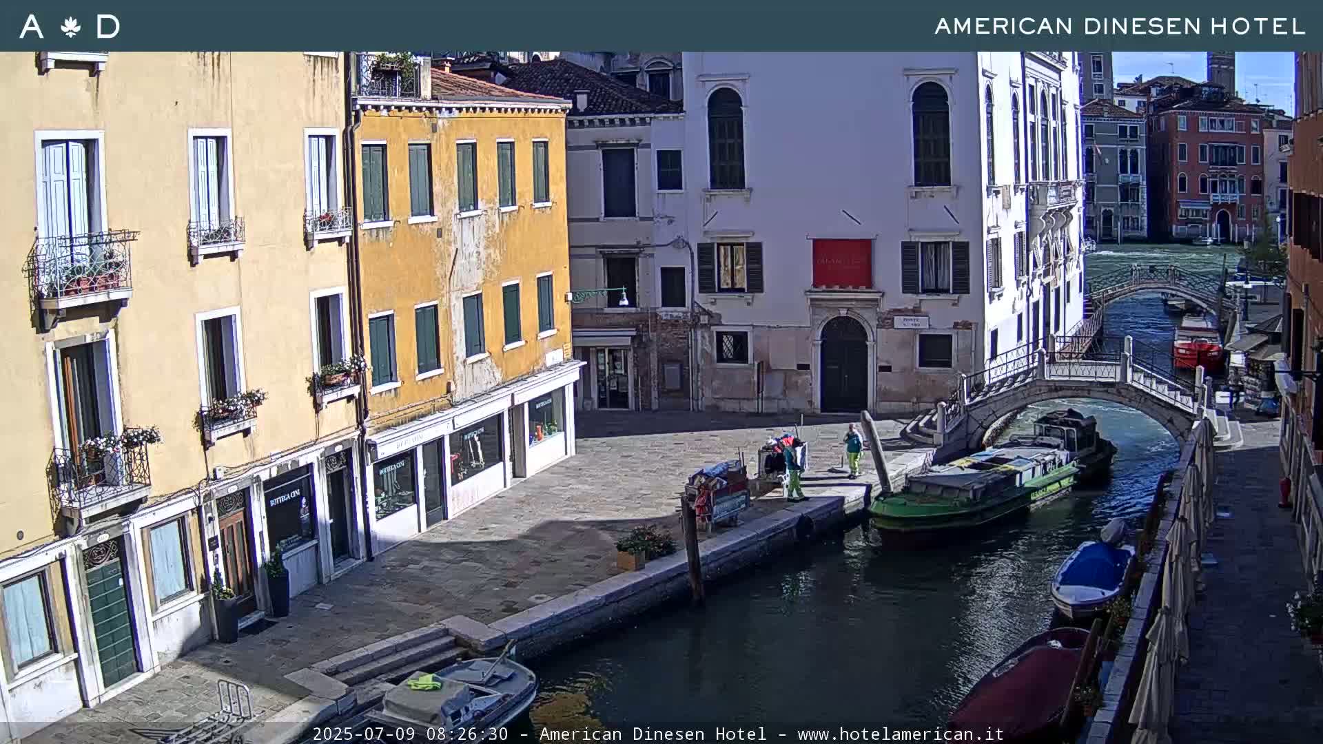Venice Dorsoduro Canal Live Cam - Venice, Veneto, Italy