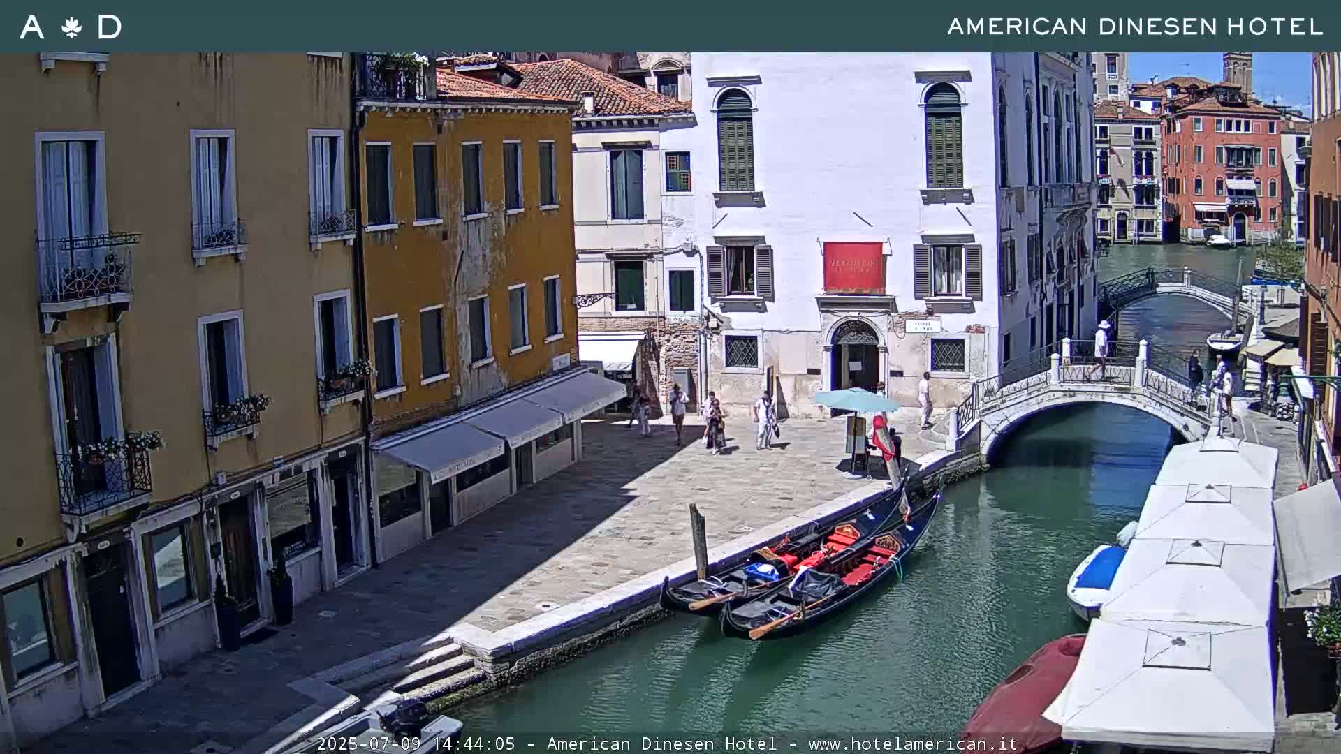 Venice Dorsoduro Canal Live Cam - Venice, Veneto, Italy
