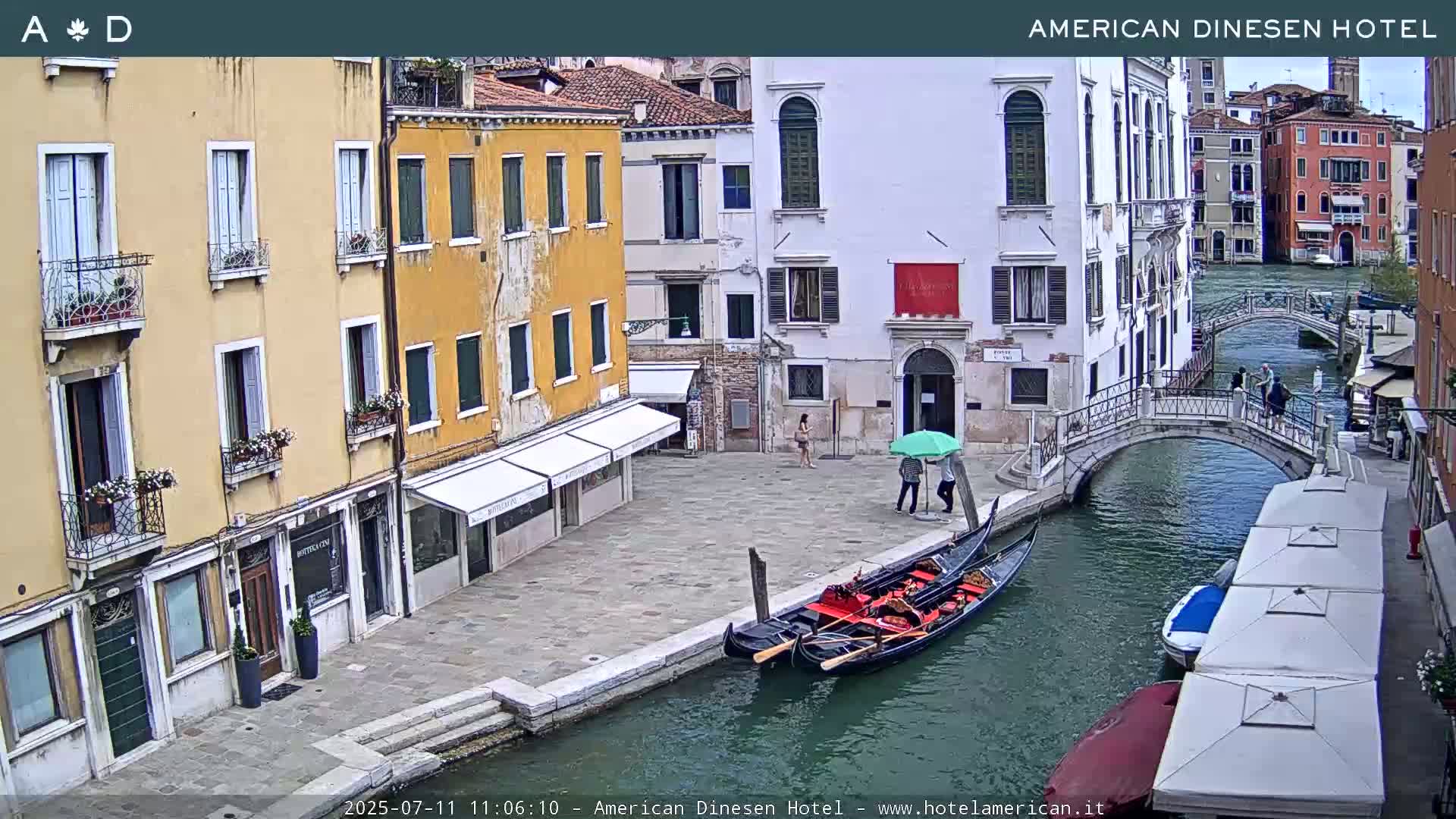 Venice Dorsoduro Canal Live Cam - Venice, Veneto, Italy