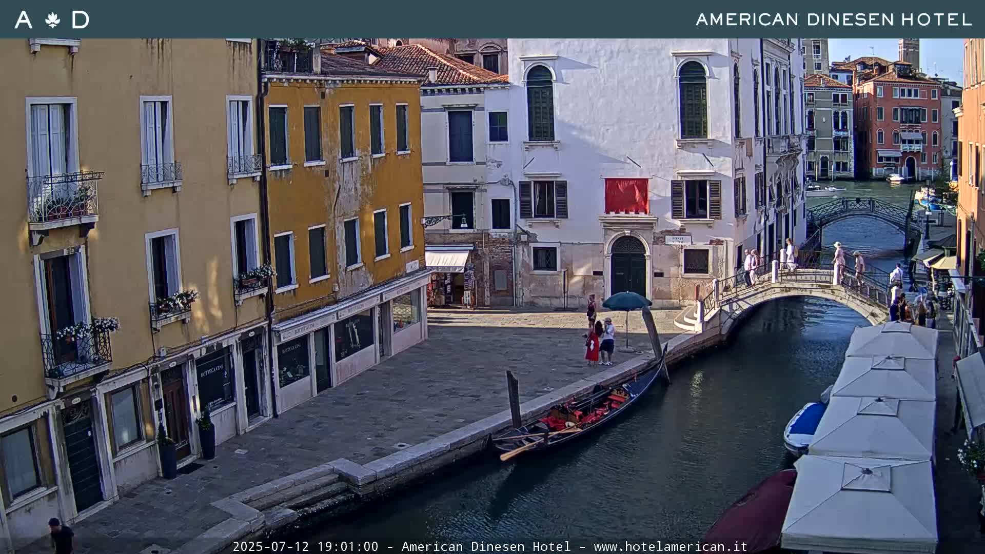 Venice Dorsoduro Canal Live Cam - Venice, Veneto, Italy