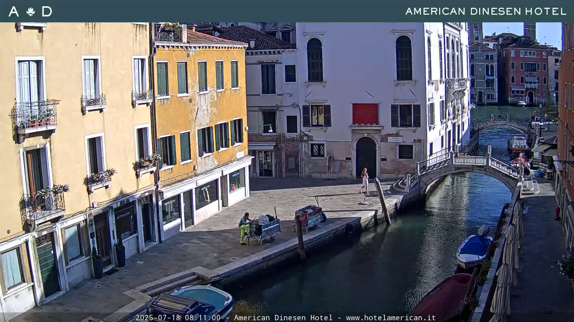 Venice Dorsoduro Canal Live Cam - Venice, Veneto, Italy