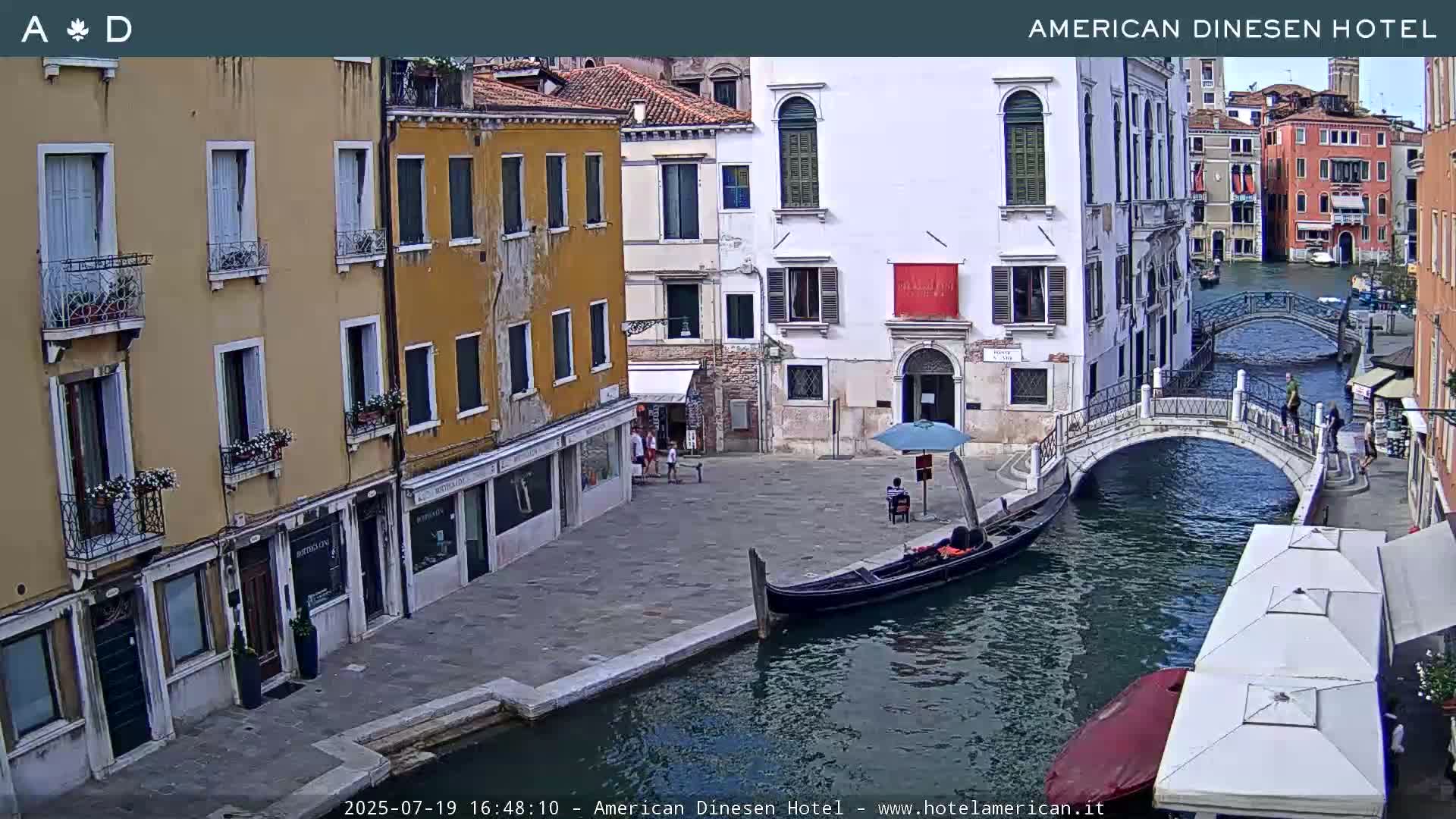 Venice Dorsoduro Canal Live Cam - Venice, Veneto, Italy