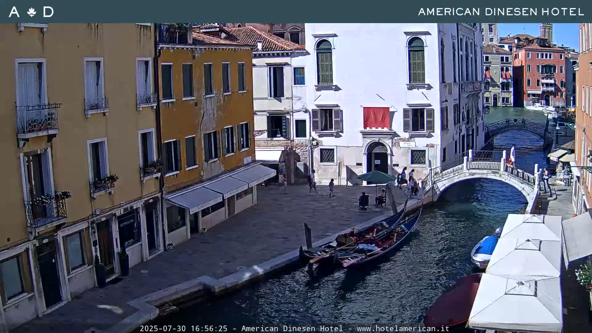 Venice Dorsoduro Canal Live Cam - Venice, Veneto, Italy