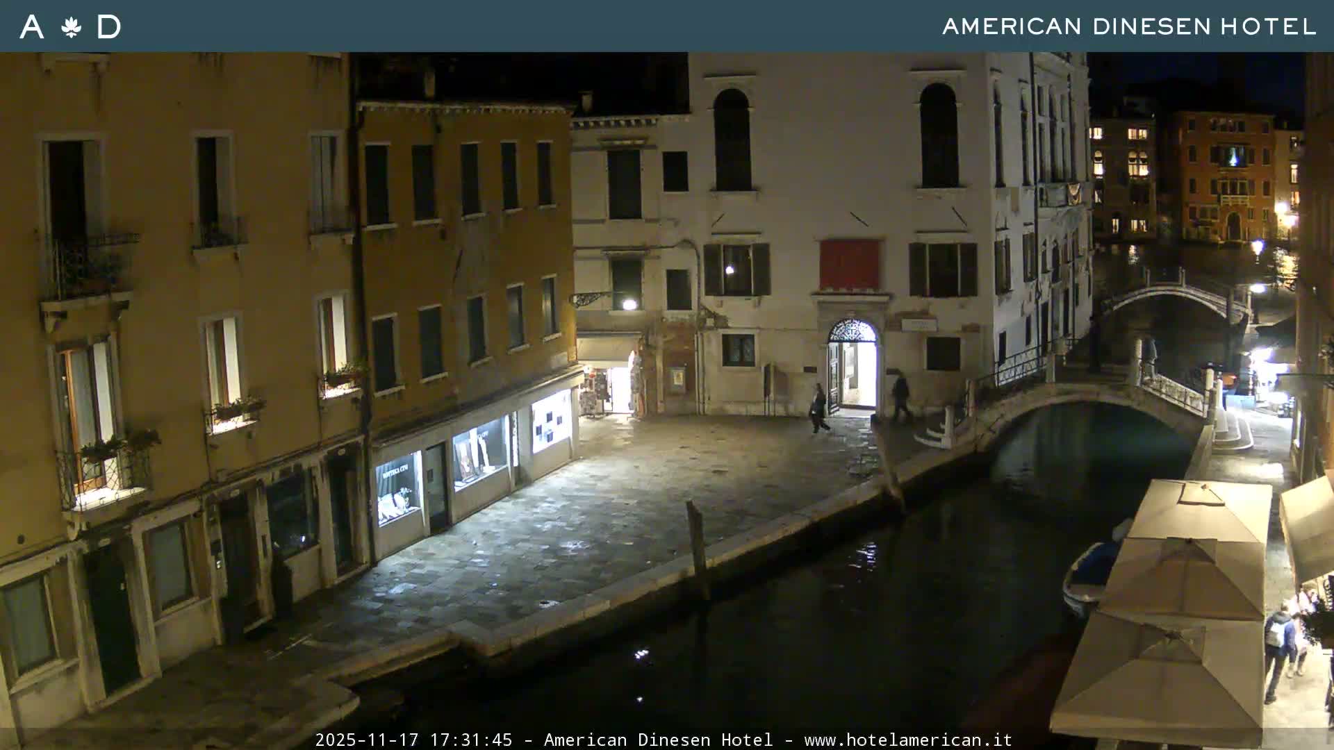 Venice Dorsoduro Canal Live Cam - Venice, Veneto, Italy