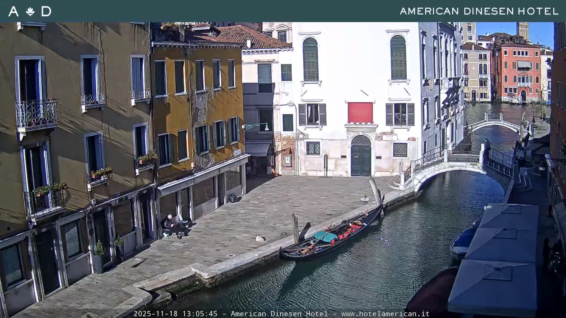 Venice Dorsoduro Canal Live Cam - Venice, Veneto, Italy