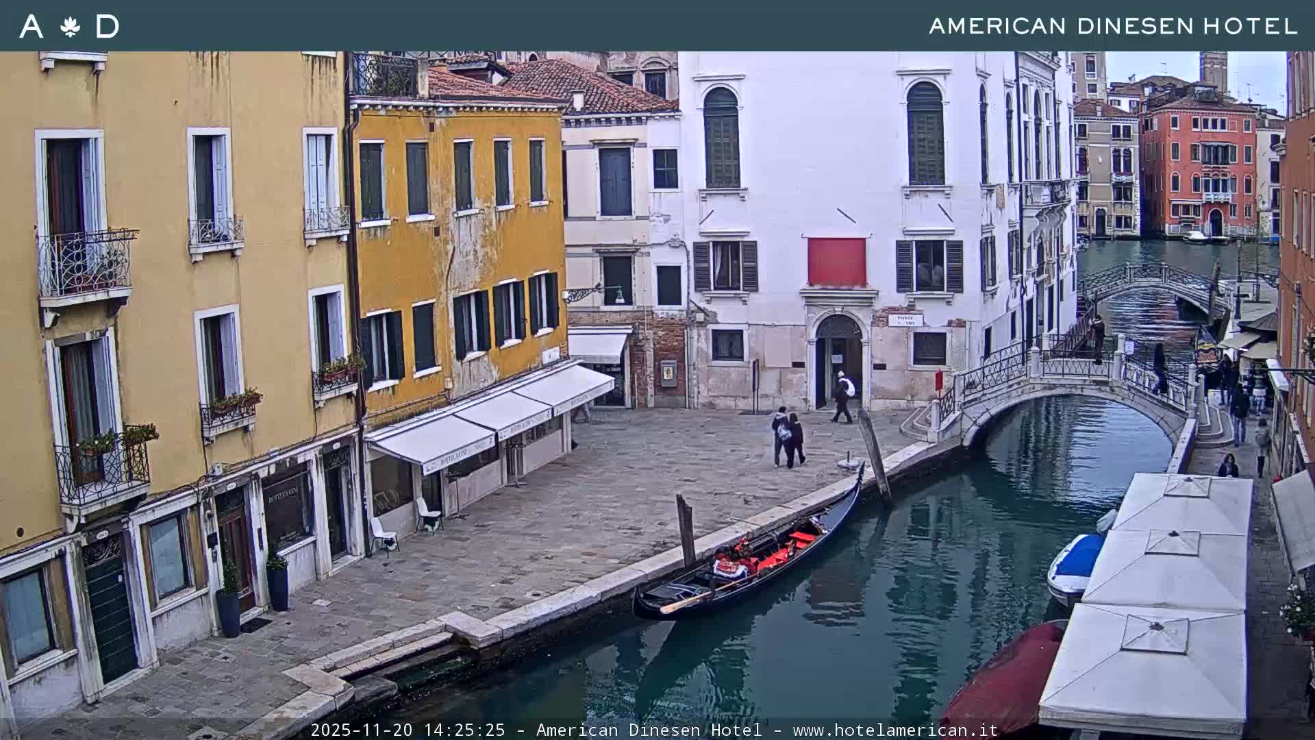 Venice Dorsoduro Canal Live Cam - Venice, Veneto, Italy