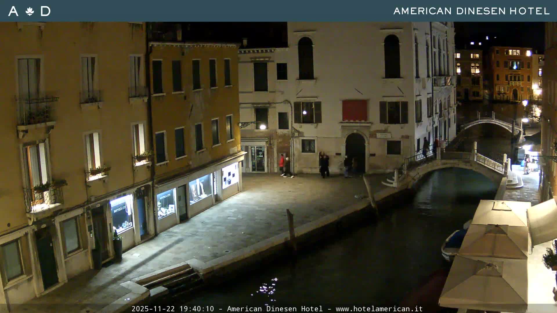 Venice Dorsoduro Canal Live Cam - Venice, Veneto, Italy