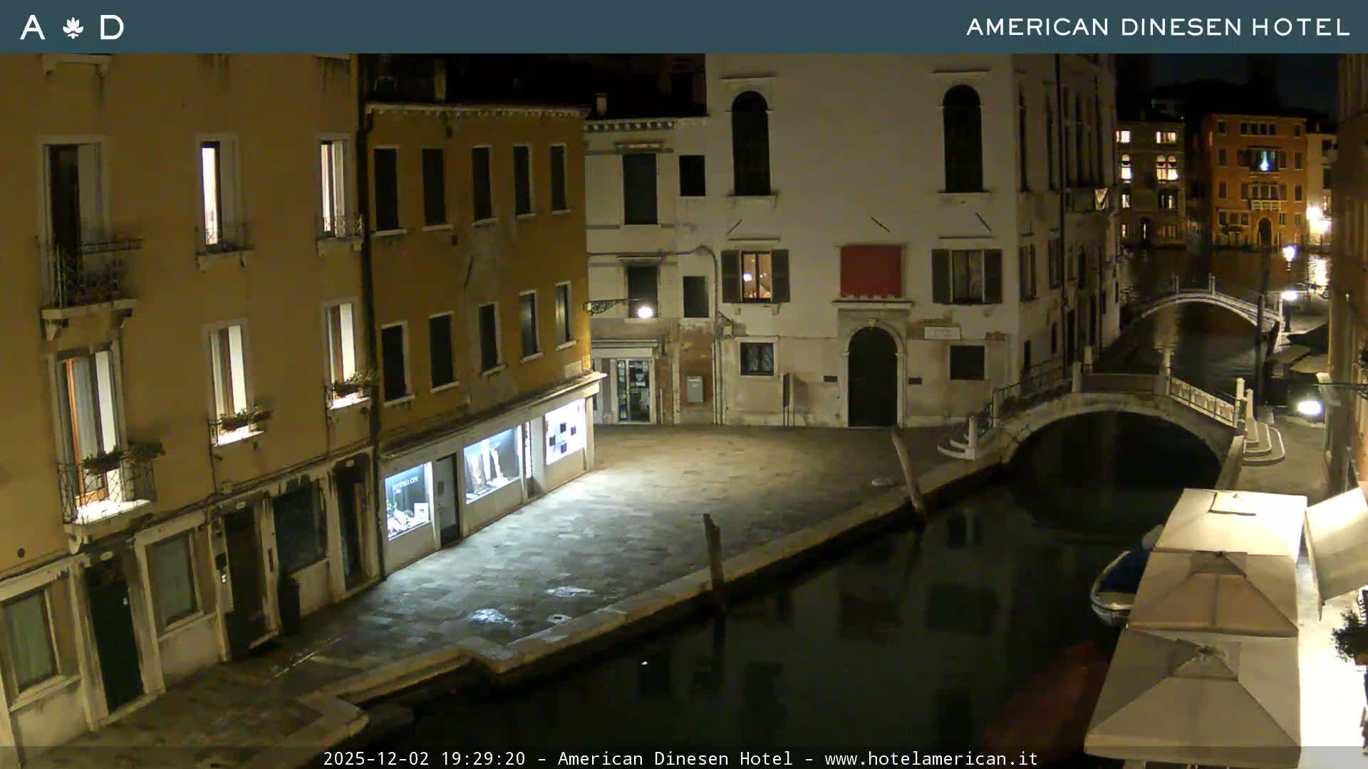 Venice Dorsoduro Canal Live Cam - Venice, Veneto, Italy