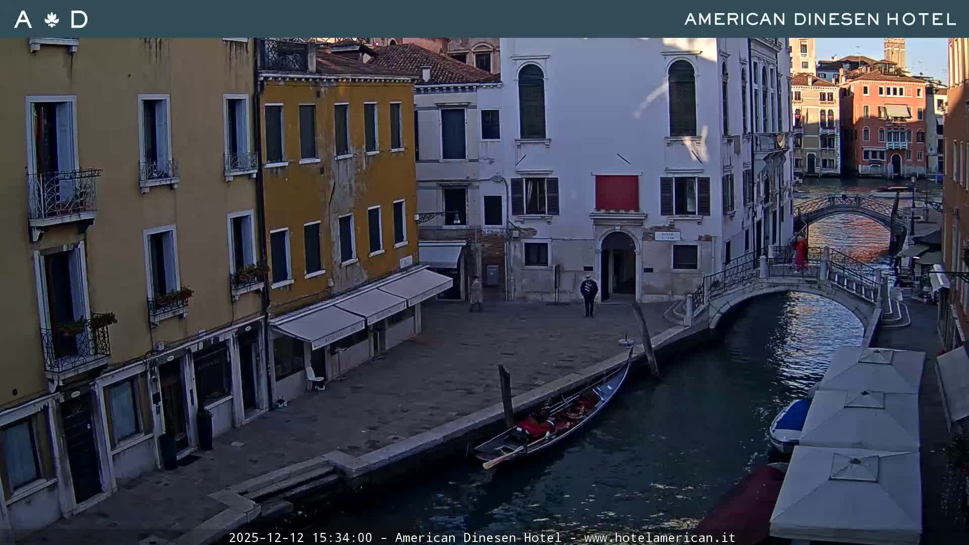 Venice Dorsoduro Canal Live Cam - Venice, Veneto, Italy