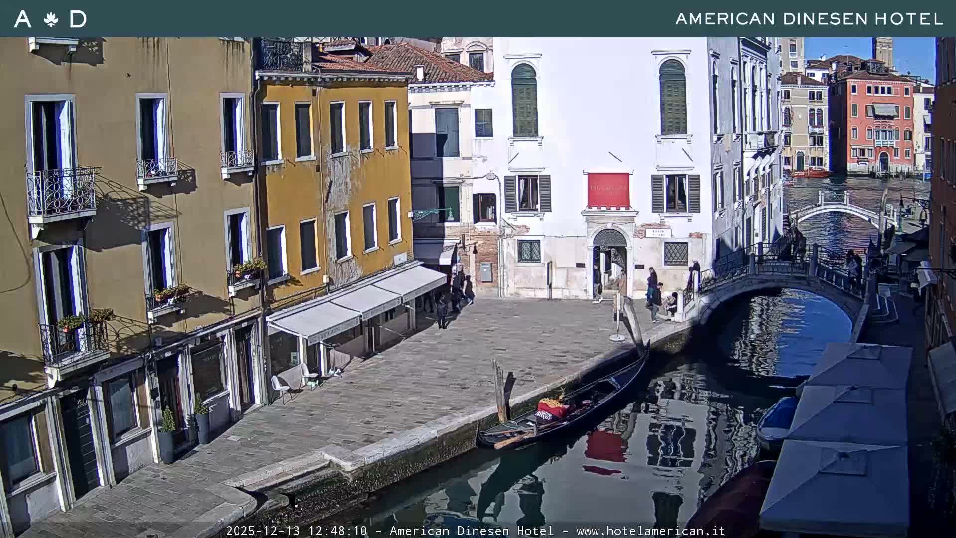 Venice Dorsoduro Canal Live Cam - Venice, Veneto, Italy