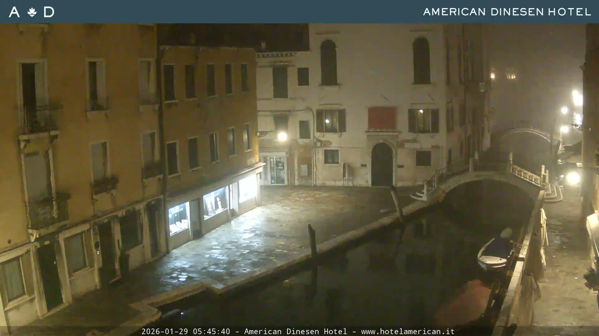 Venice Dorsoduro Canal Live Cam - Venice, Veneto, Italy