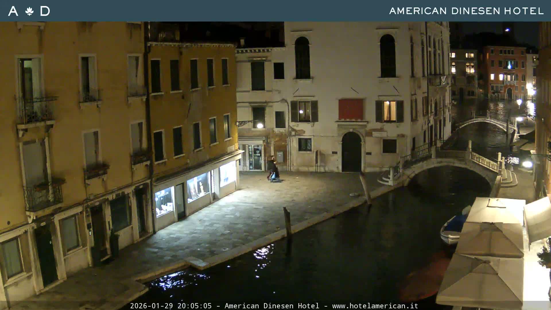 Venice Dorsoduro Canal Live Cam - Venice, Veneto, Italy