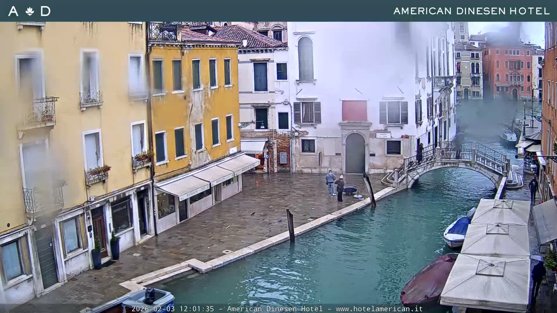Venice Dorsoduro Canal Live Cam - Venice, Veneto, Italy