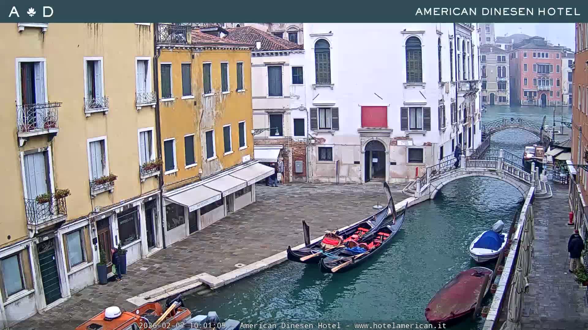 Venice Dorsoduro Canal Live Cam - Venice, Veneto, Italy