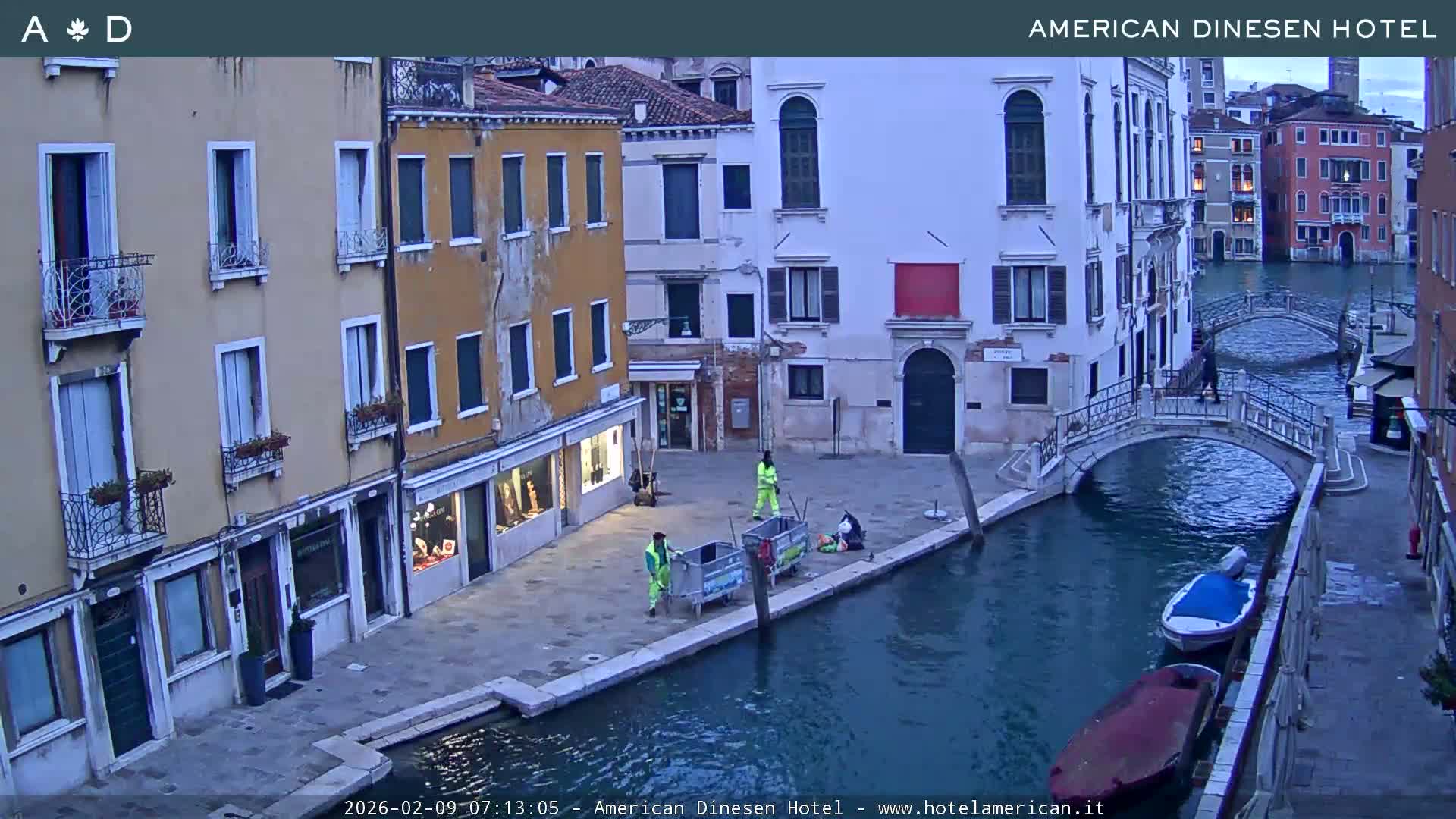 Venice Dorsoduro Canal Live Cam - Venice, Veneto, Italy