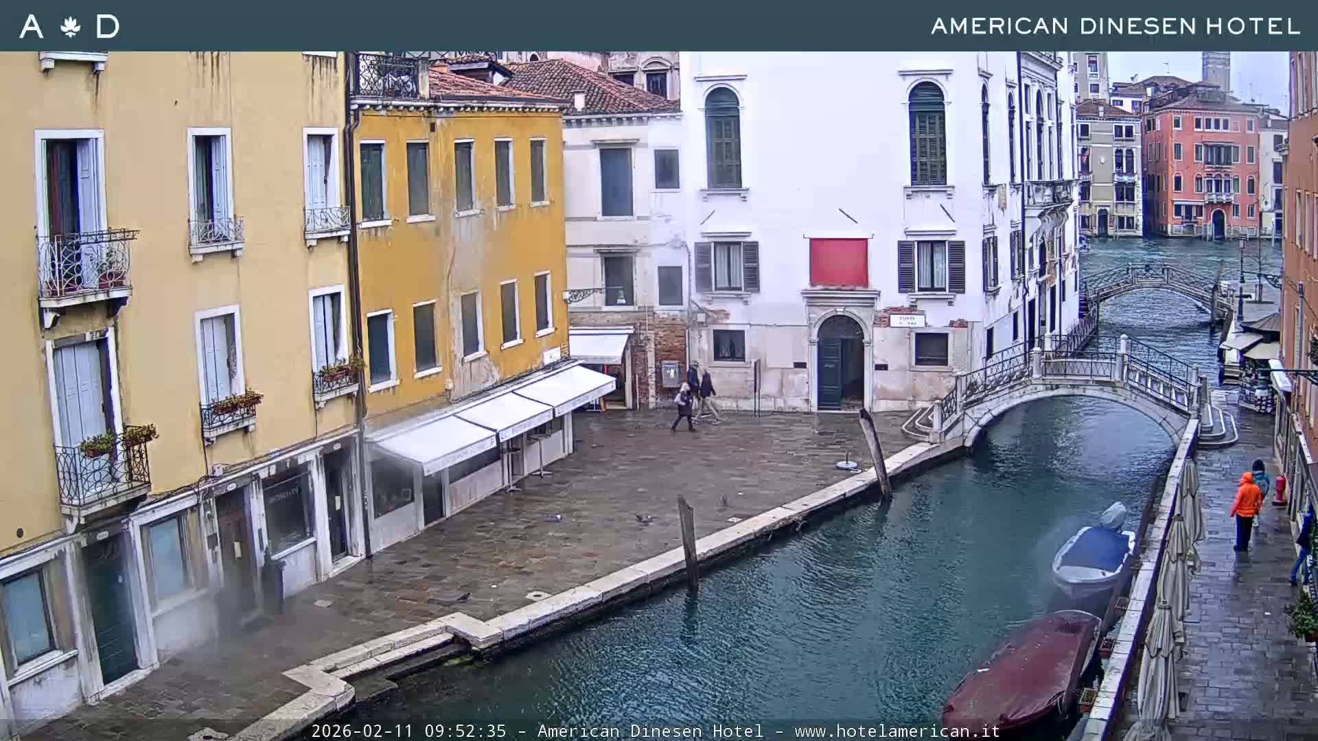 Venice Dorsoduro Canal Live Cam - Venice, Veneto, Italy