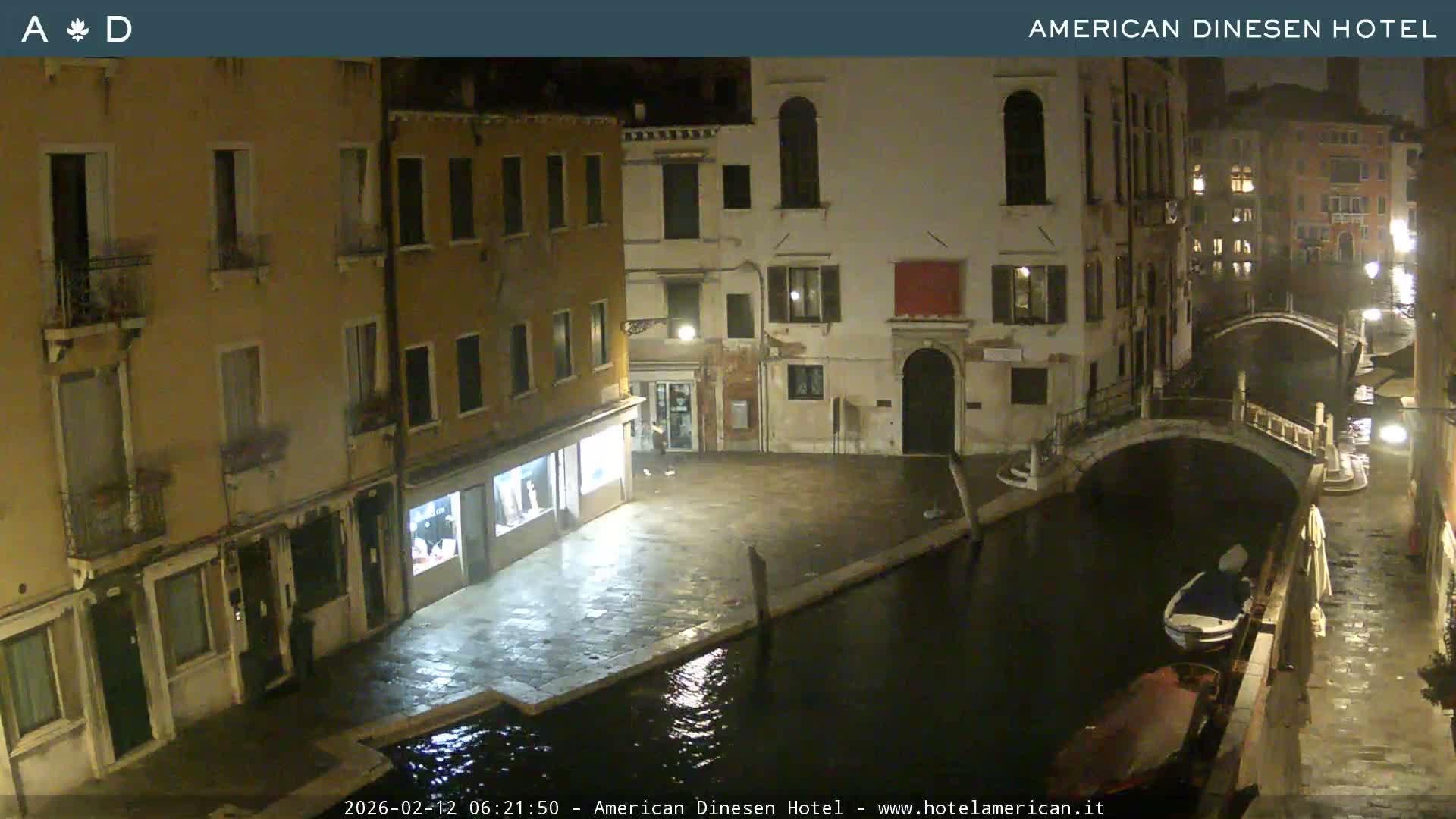 Venice Dorsoduro Canal Live Cam - Venice, Veneto, Italy