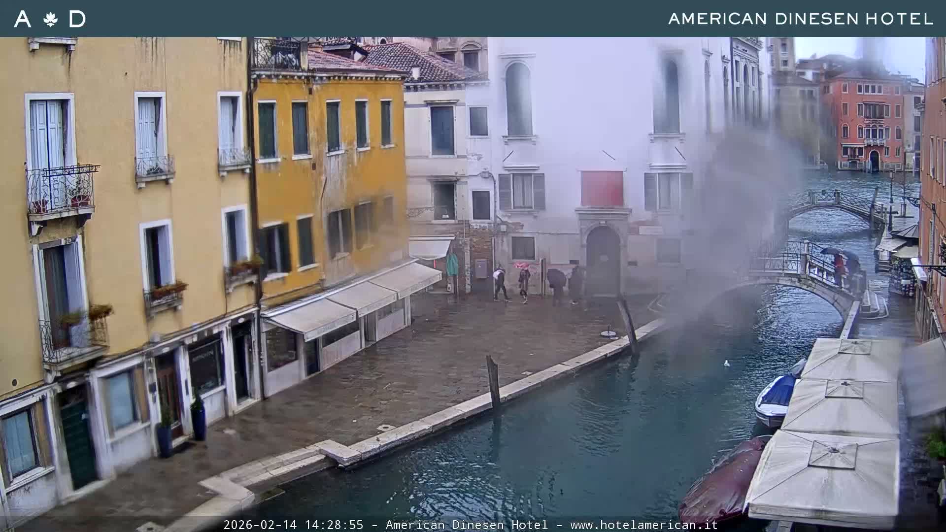 Venice Dorsoduro Canal Live Cam - Venice, Veneto, Italy