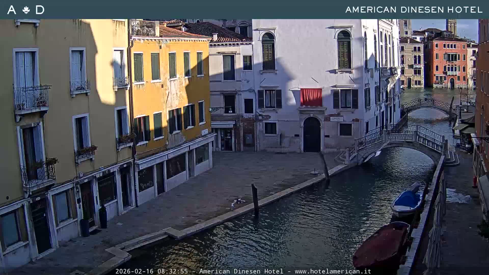 Venice Dorsoduro Canal Live Cam - Venice, Veneto, Italy