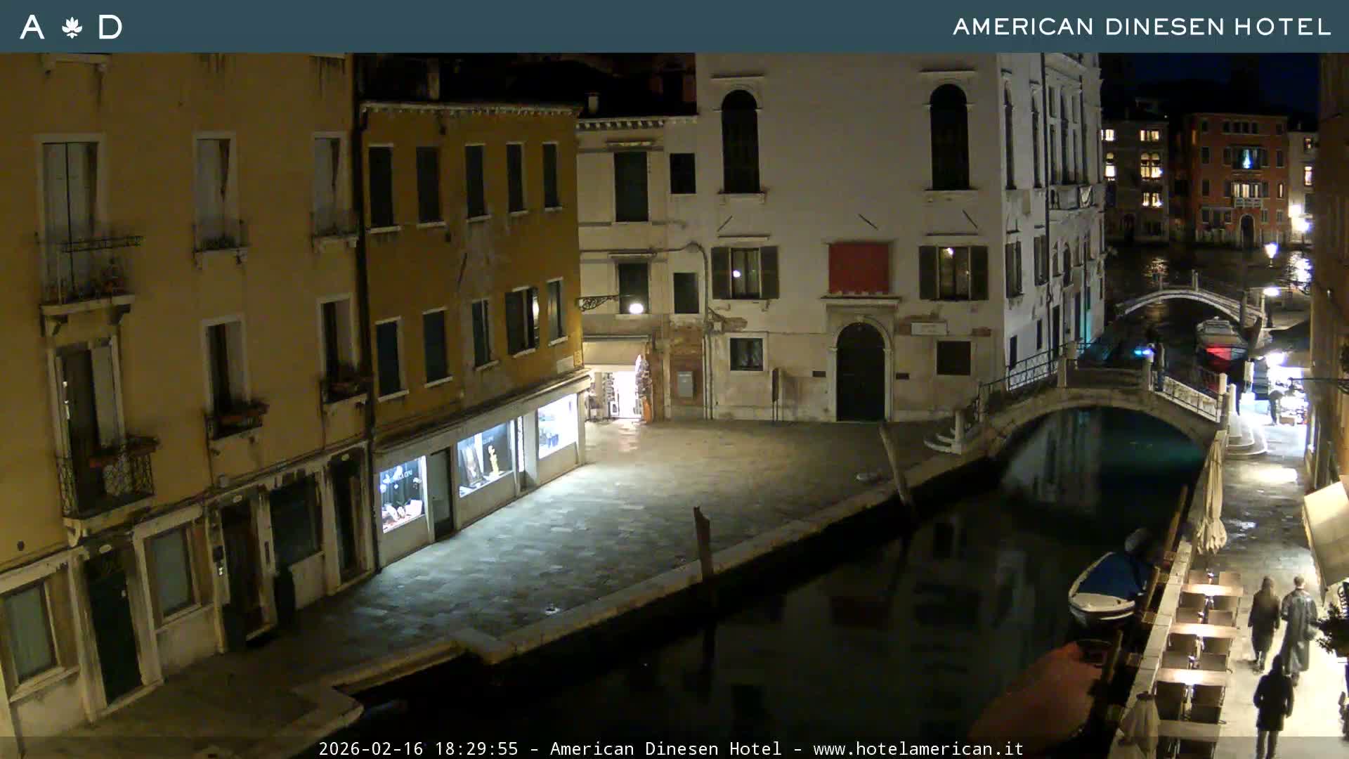 Venice Dorsoduro Canal Live Cam - Venice, Veneto, Italy