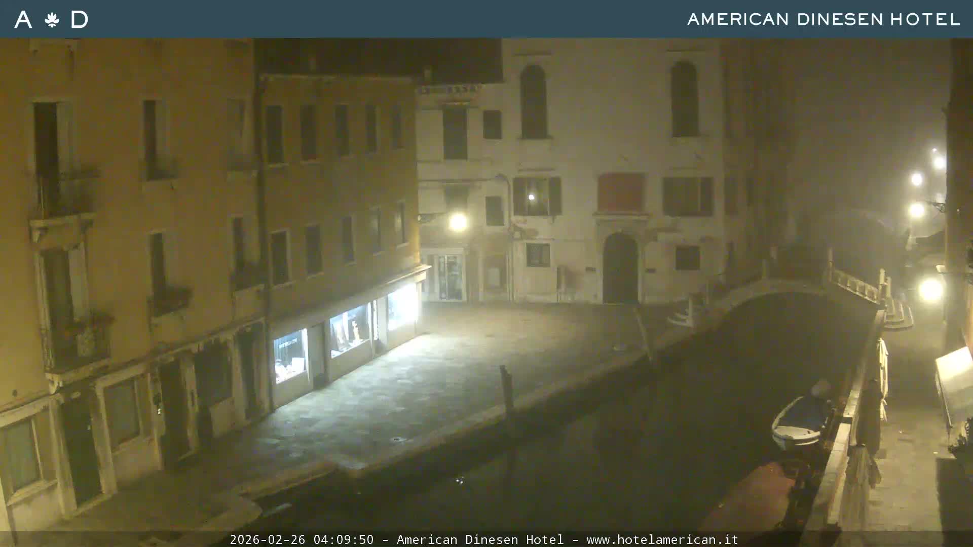 Venice Dorsoduro Canal Live Cam - Venice, Veneto, Italy