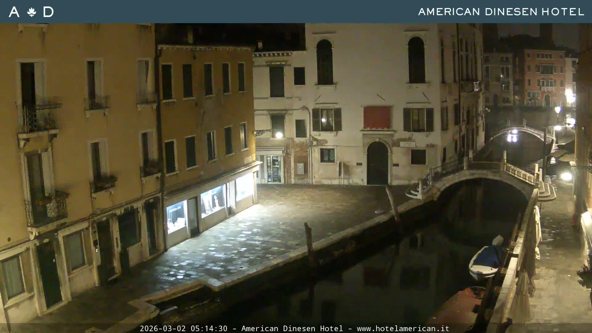 Venice Dorsoduro Canal Live Cam - Venice, Veneto, Italy