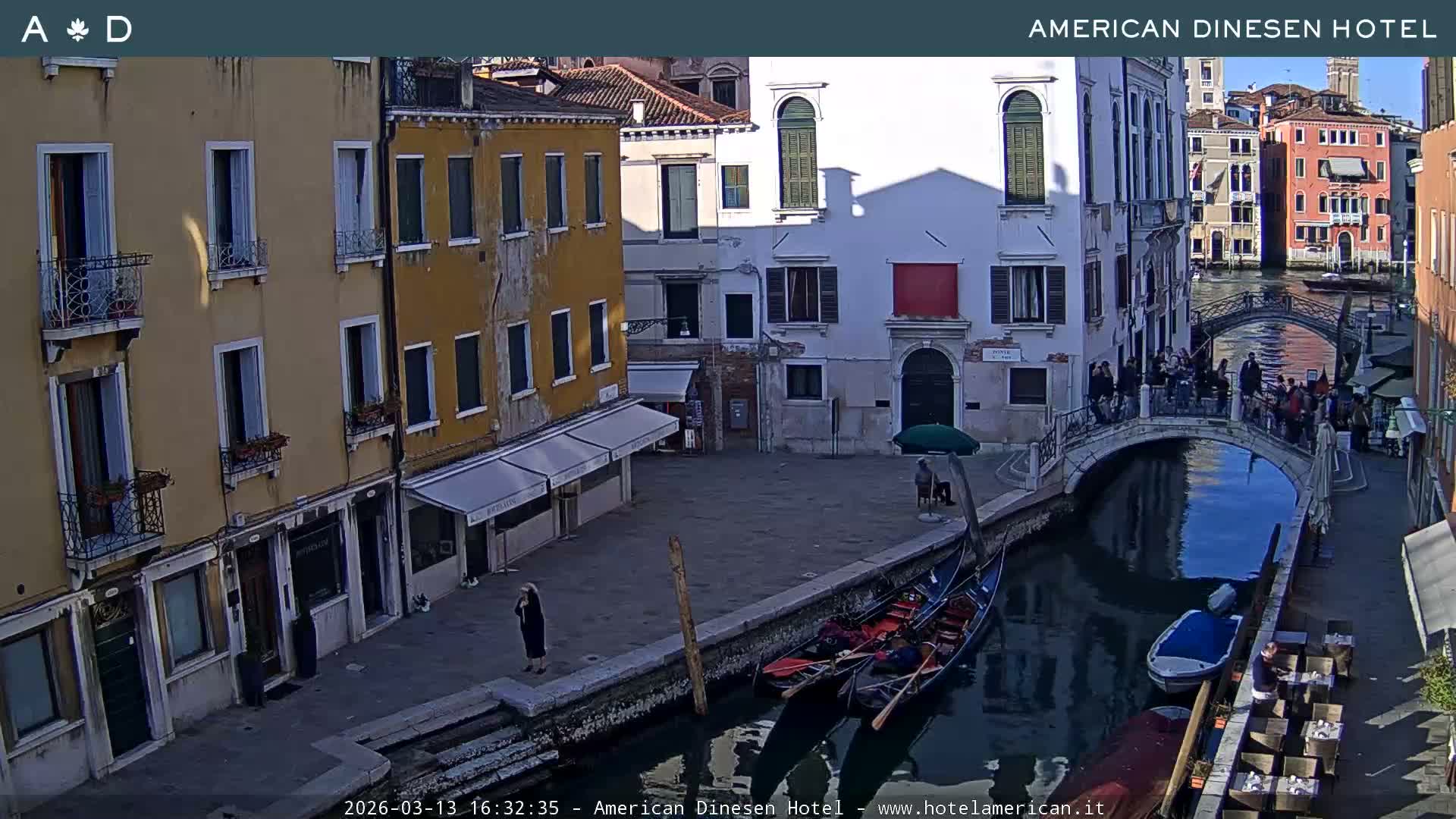 Venice Dorsoduro Canal Live Cam - Venice, Veneto, Italy