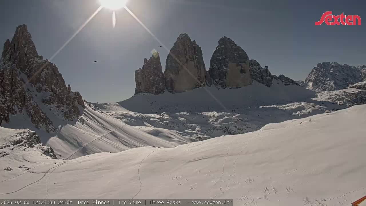 3 Zinnen Dolomites ,Tre Cime di Lavaredo (Three Peaks of Lavaredo) Live Cam - Belluno, Veneto, Italy