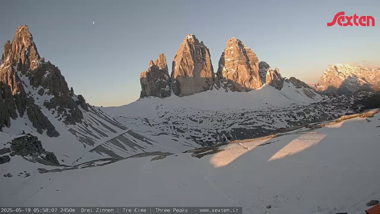 3 Zinnen Dolomites ,Tre Cime di Lavaredo (Three Peaks of Lavaredo) Live Cam - Belluno, Veneto, Italy