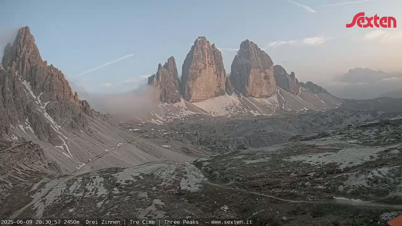 3 Zinnen Dolomites ,Tre Cime di Lavaredo (Three Peaks of Lavaredo) Live Cam - Belluno, Veneto, Italy