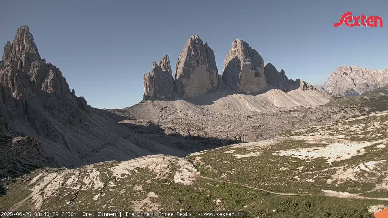 3 Zinnen Dolomites ,Tre Cime di Lavaredo (Three Peaks of Lavaredo) Live Cam - Belluno, Veneto, Italy