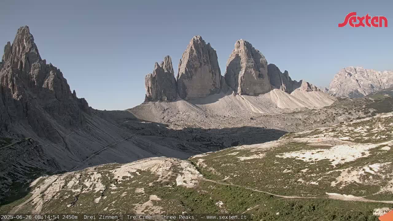 3 Zinnen Dolomites ,Tre Cime di Lavaredo (Three Peaks of Lavaredo) Live Cam - Belluno, Veneto, Italy