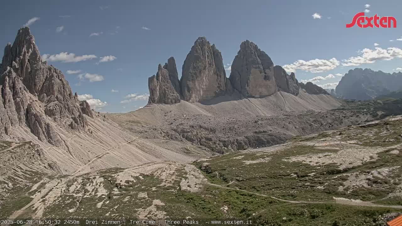 3 Zinnen Dolomites ,Tre Cime di Lavaredo (Three Peaks of Lavaredo) Live Cam - Belluno, Veneto, Italy