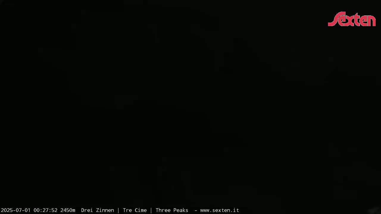 3 Zinnen Dolomites ,Tre Cime di Lavaredo (Three Peaks of Lavaredo) Live Cam - Belluno, Veneto, Italy