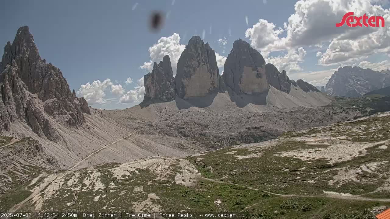 3 Zinnen Dolomites ,Tre Cime di Lavaredo (Three Peaks of Lavaredo) Live Cam - Belluno, Veneto, Italy