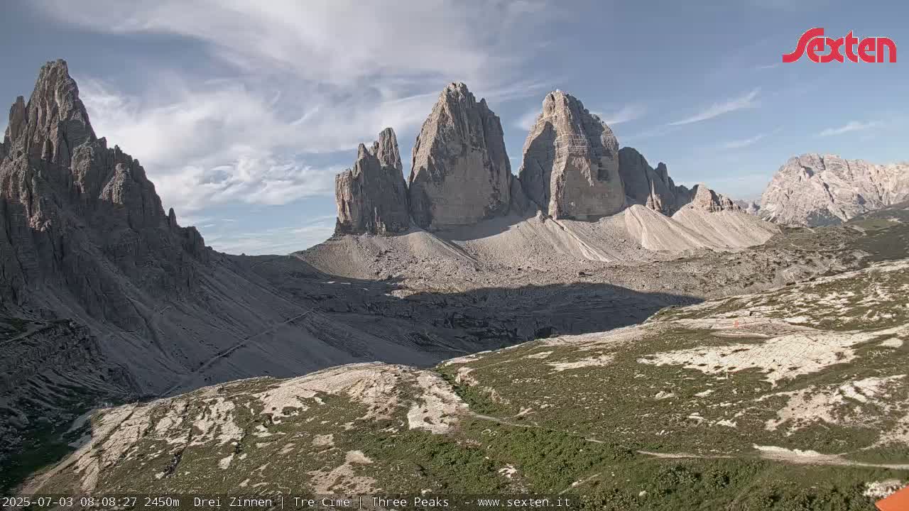 3 Zinnen Dolomites ,Tre Cime di Lavaredo (Three Peaks of Lavaredo) Live Cam - Belluno, Veneto, Italy