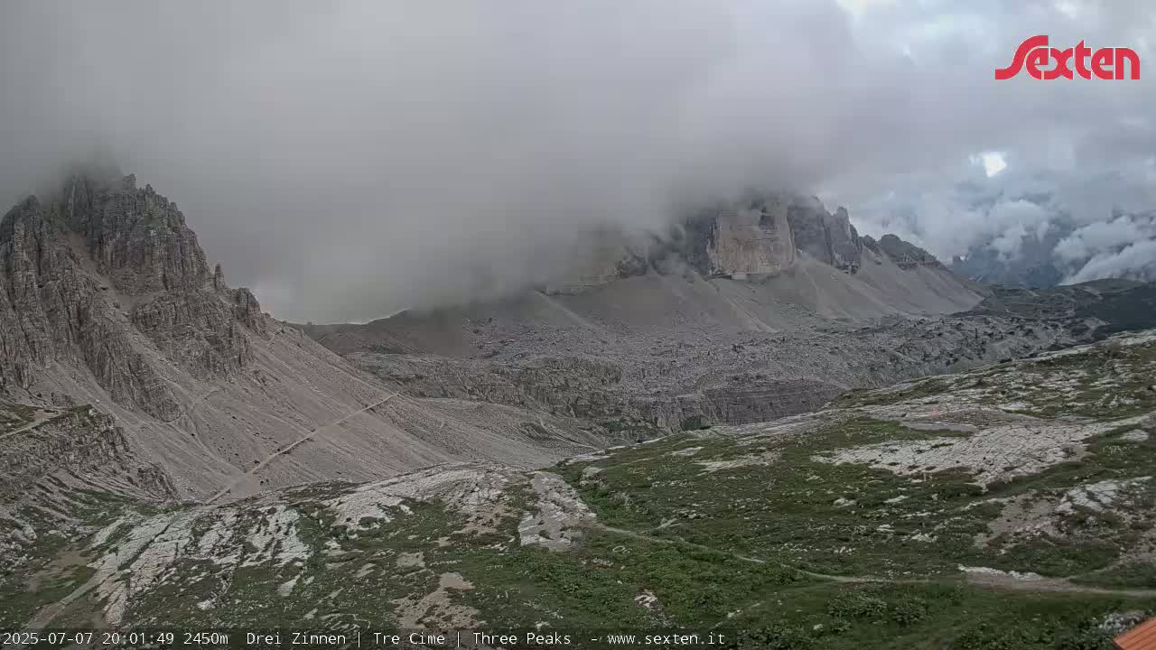 3 Zinnen Dolomites ,Tre Cime di Lavaredo (Three Peaks of Lavaredo) Live Cam - Belluno, Veneto, Italy