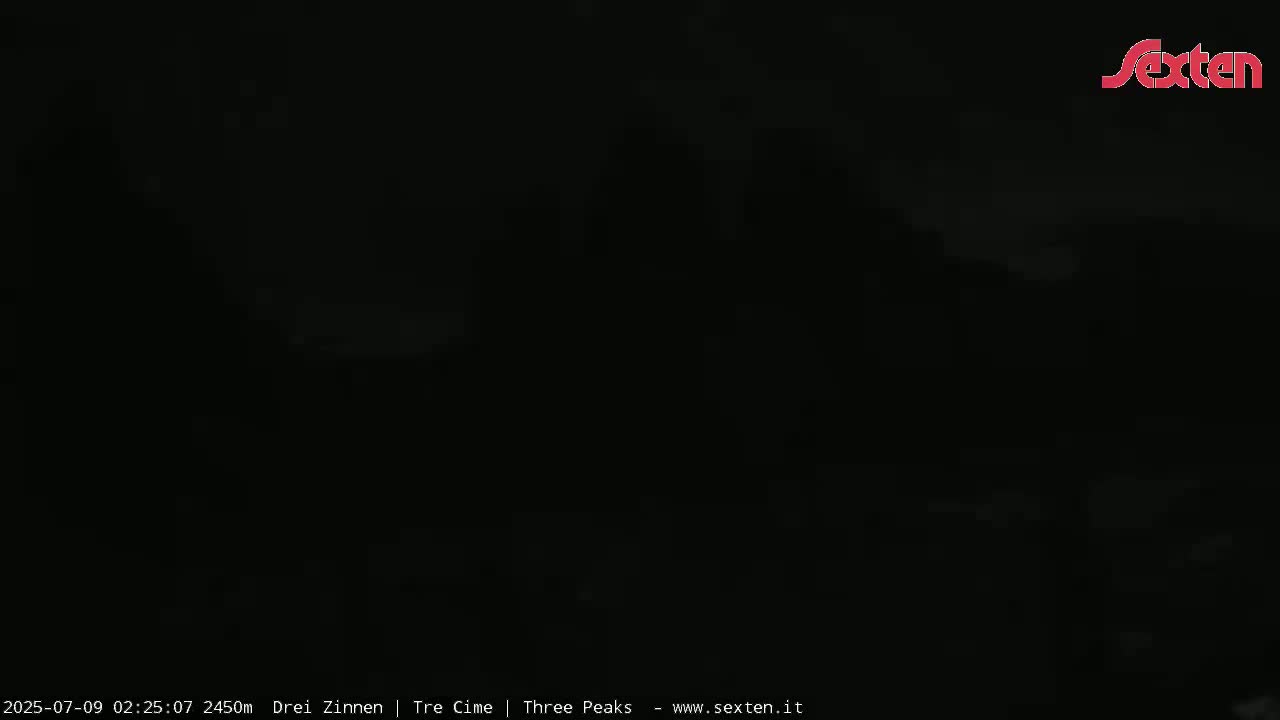 3 Zinnen Dolomites ,Tre Cime di Lavaredo (Three Peaks of Lavaredo) Live Cam - Belluno, Veneto, Italy