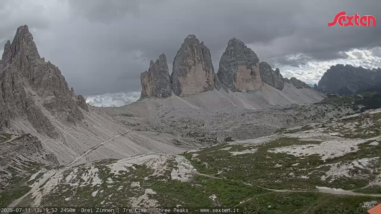 3 Zinnen Dolomites ,Tre Cime di Lavaredo (Three Peaks of Lavaredo) Live Cam - Belluno, Veneto, Italy