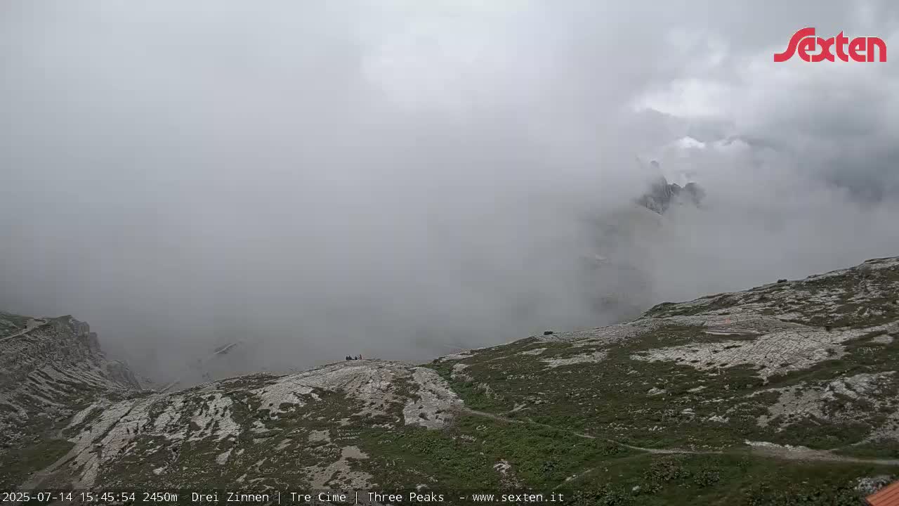 3 Zinnen Dolomites ,Tre Cime di Lavaredo (Three Peaks of Lavaredo) Live Cam - Belluno, Veneto, Italy