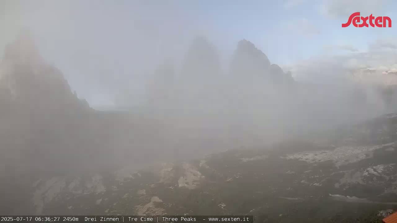 3 Zinnen Dolomites ,Tre Cime di Lavaredo (Three Peaks of Lavaredo) Live Cam - Belluno, Veneto, Italy