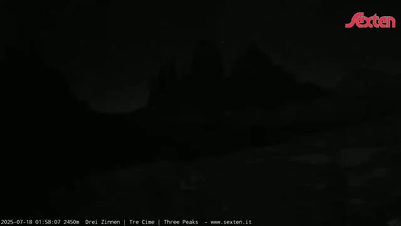 3 Zinnen Dolomites ,Tre Cime di Lavaredo (Three Peaks of Lavaredo) Live Cam - Belluno, Veneto, Italy