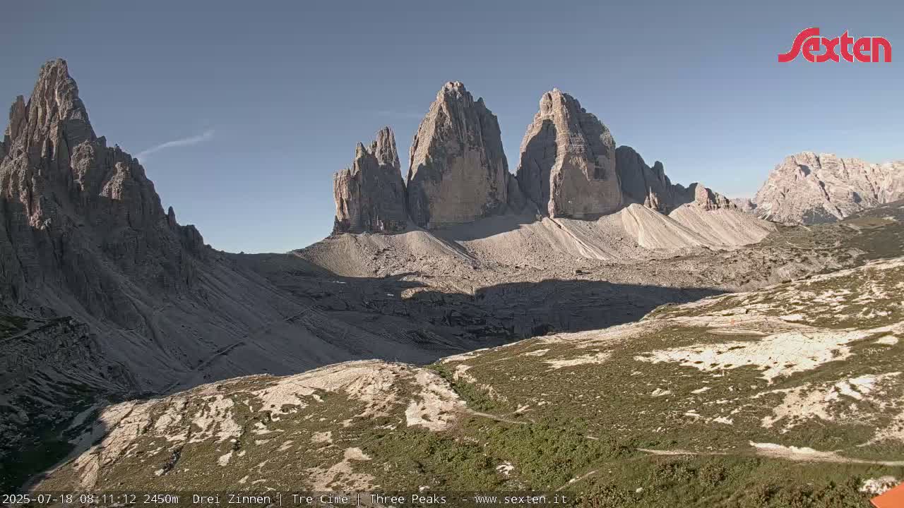 3 Zinnen Dolomites ,Tre Cime di Lavaredo (Three Peaks of Lavaredo) Live Cam - Belluno, Veneto, Italy