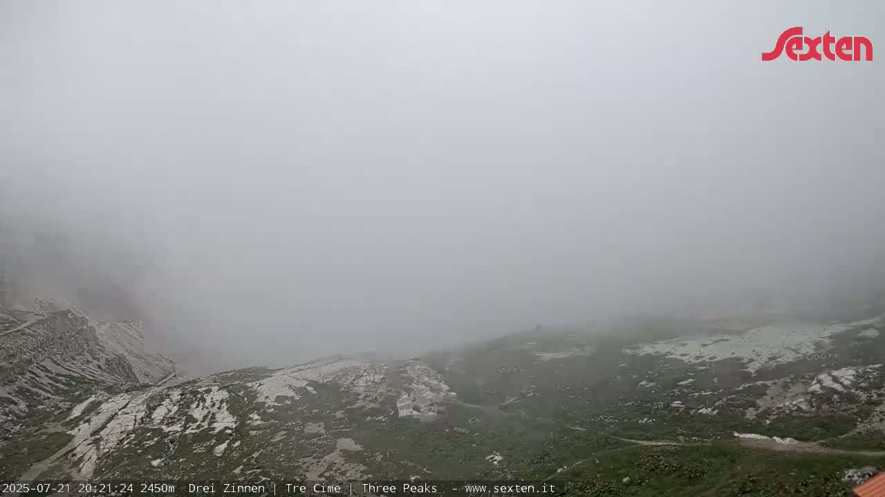 3 Zinnen Dolomites ,Tre Cime di Lavaredo (Three Peaks of Lavaredo) Live Cam - Belluno, Veneto, Italy