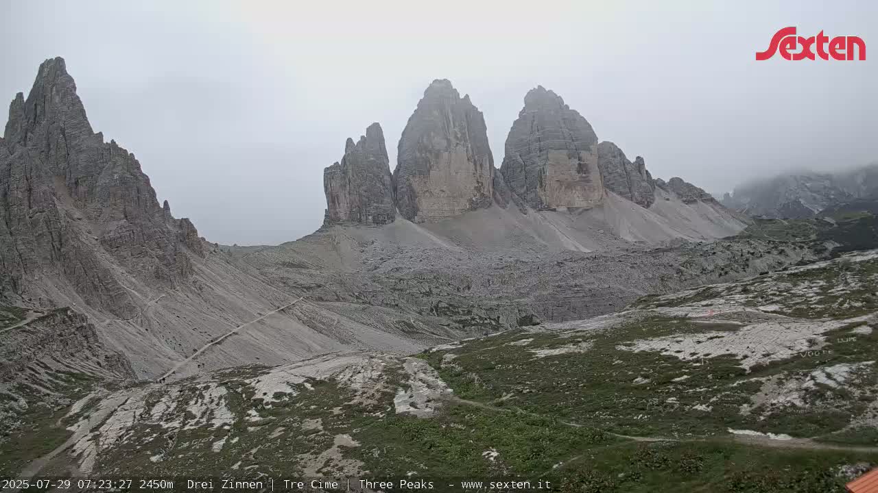 3 Zinnen Dolomites ,Tre Cime di Lavaredo (Three Peaks of Lavaredo) Live Cam - Belluno, Veneto, Italy