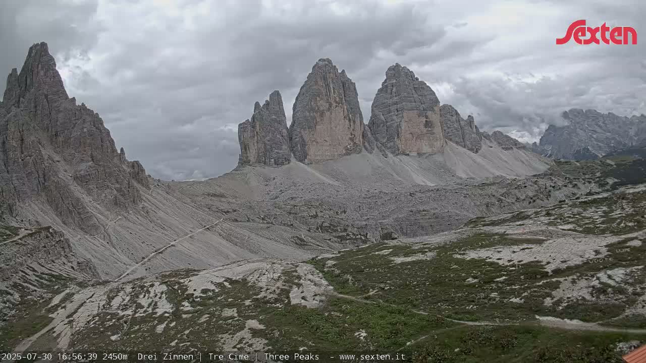 3 Zinnen Dolomites ,Tre Cime di Lavaredo (Three Peaks of Lavaredo) Live Cam - Belluno, Veneto, Italy