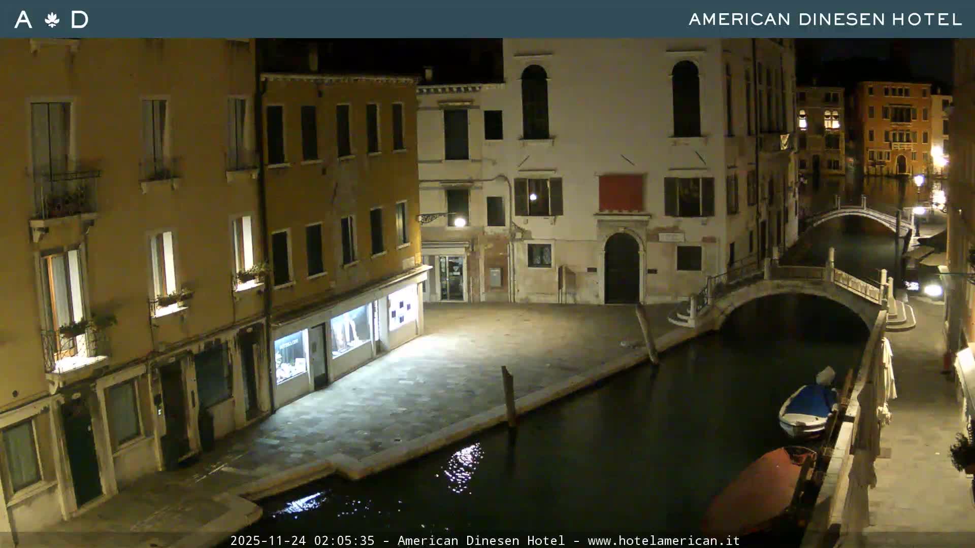 3 Zinnen Dolomites ,Tre Cime di Lavaredo (Three Peaks of Lavaredo) Live Cam - Belluno, Veneto, Italy