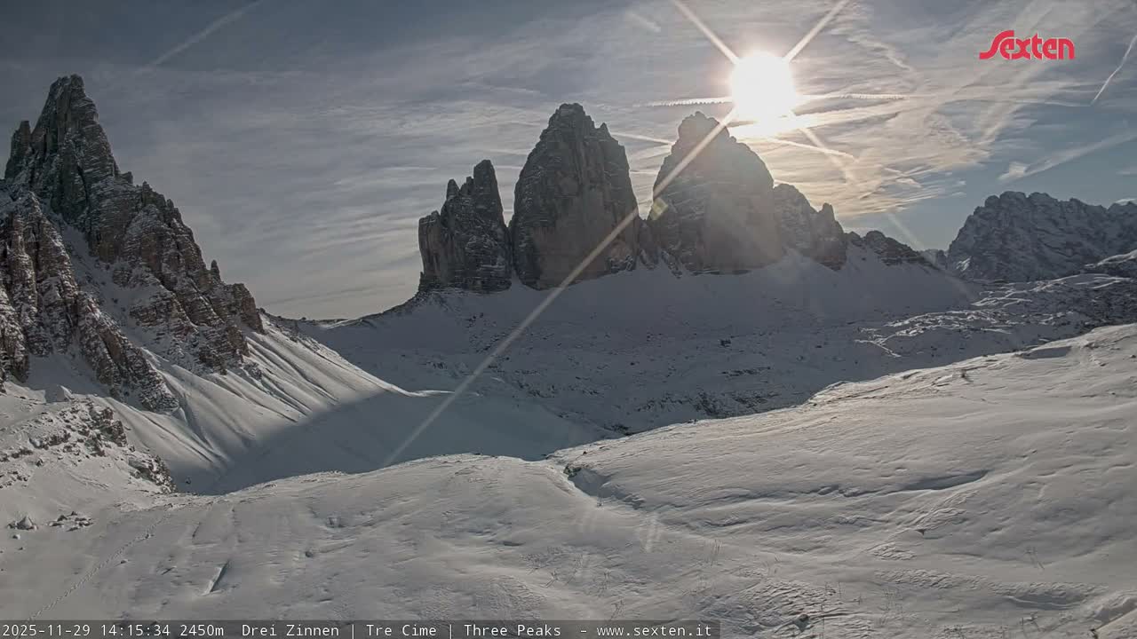 3 Zinnen Dolomites ,Tre Cime di Lavaredo (Three Peaks of Lavaredo) Live Cam - Belluno, Veneto, Italy