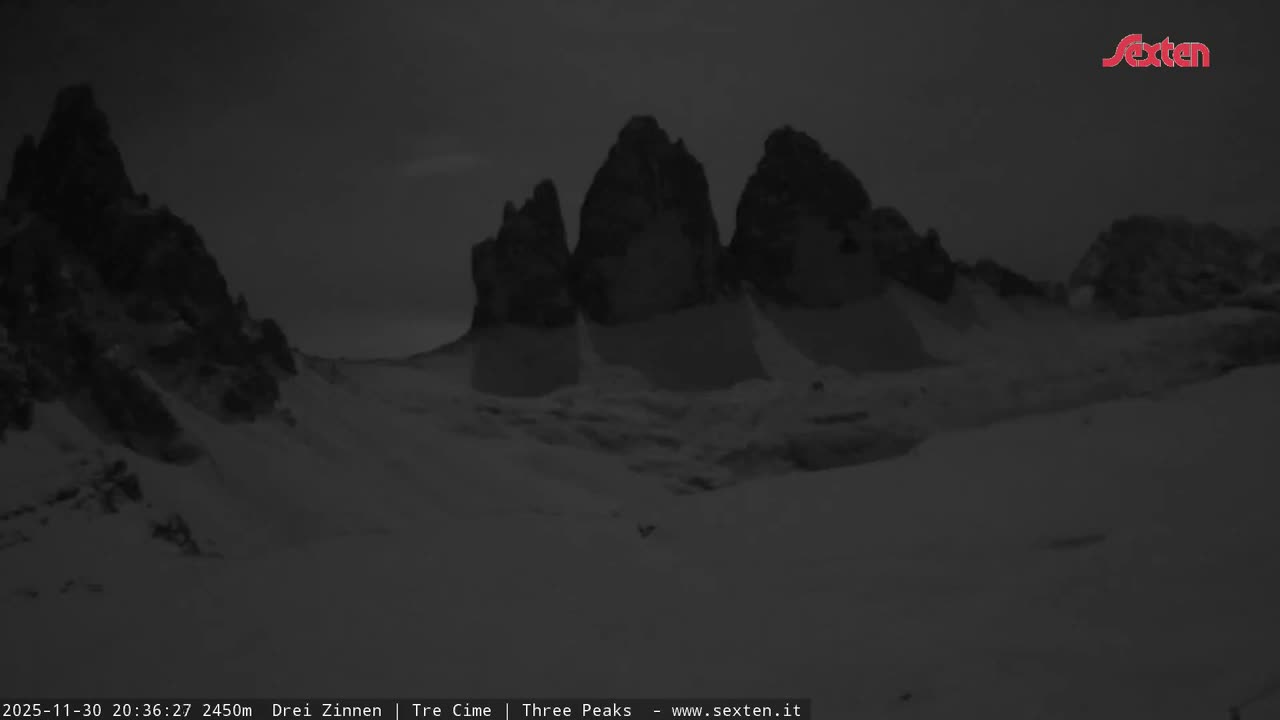 3 Zinnen Dolomites ,Tre Cime di Lavaredo (Three Peaks of Lavaredo) Live Cam - Belluno, Veneto, Italy