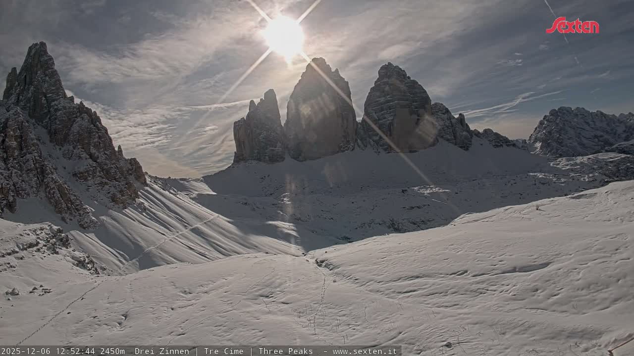 3 Zinnen Dolomites ,Tre Cime di Lavaredo (Three Peaks of Lavaredo) Live Cam - Belluno, Veneto, Italy